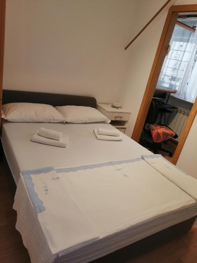 Apartment Sara Koper Bagian luar foto